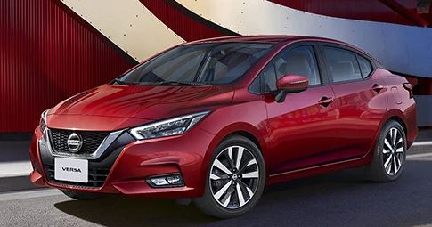 ¿Cómo puedo ver la guía rápida de mi Nissan?