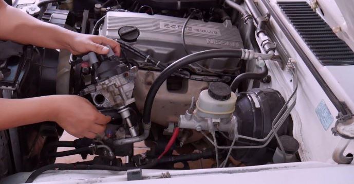 ¿Por qué mi Nissan D21 tarda en arrancar?