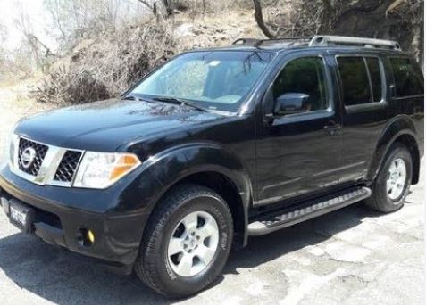 ¿Por qué mi Nissan Pathfinder no acelera?